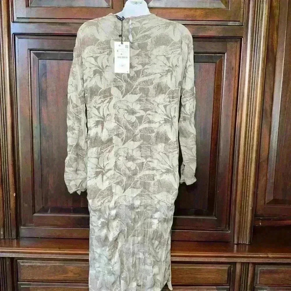 NWT! Zara Beige Floral Dress Size Small - Picture 13 of 16